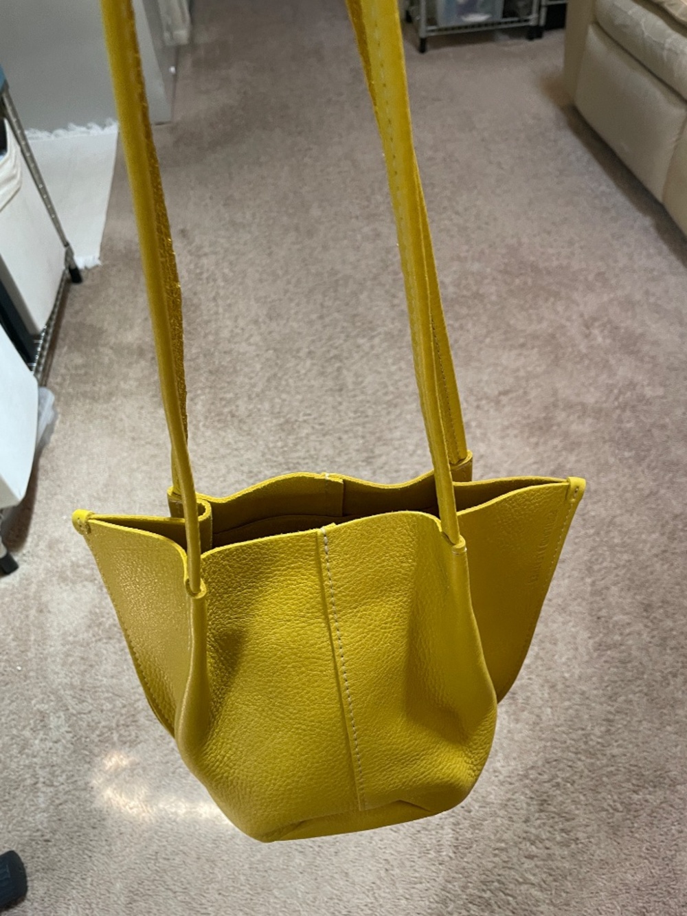 NEW!Portland Leather Goods Devan Bucket Tote Small Yellow - Picture 8 of 8